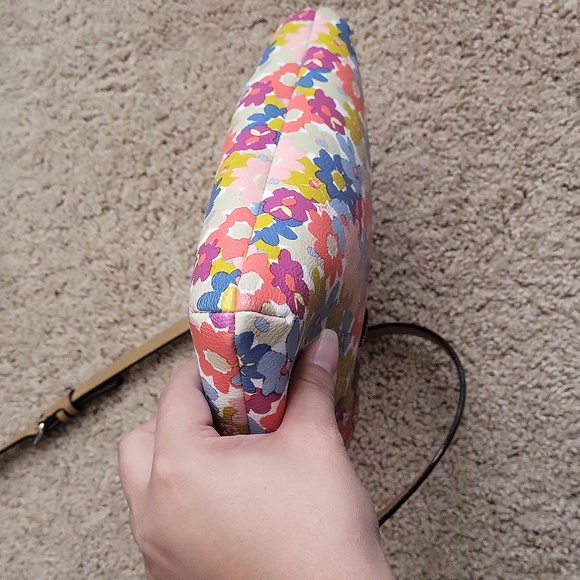 Coach floral purse - Picture 7 of 9